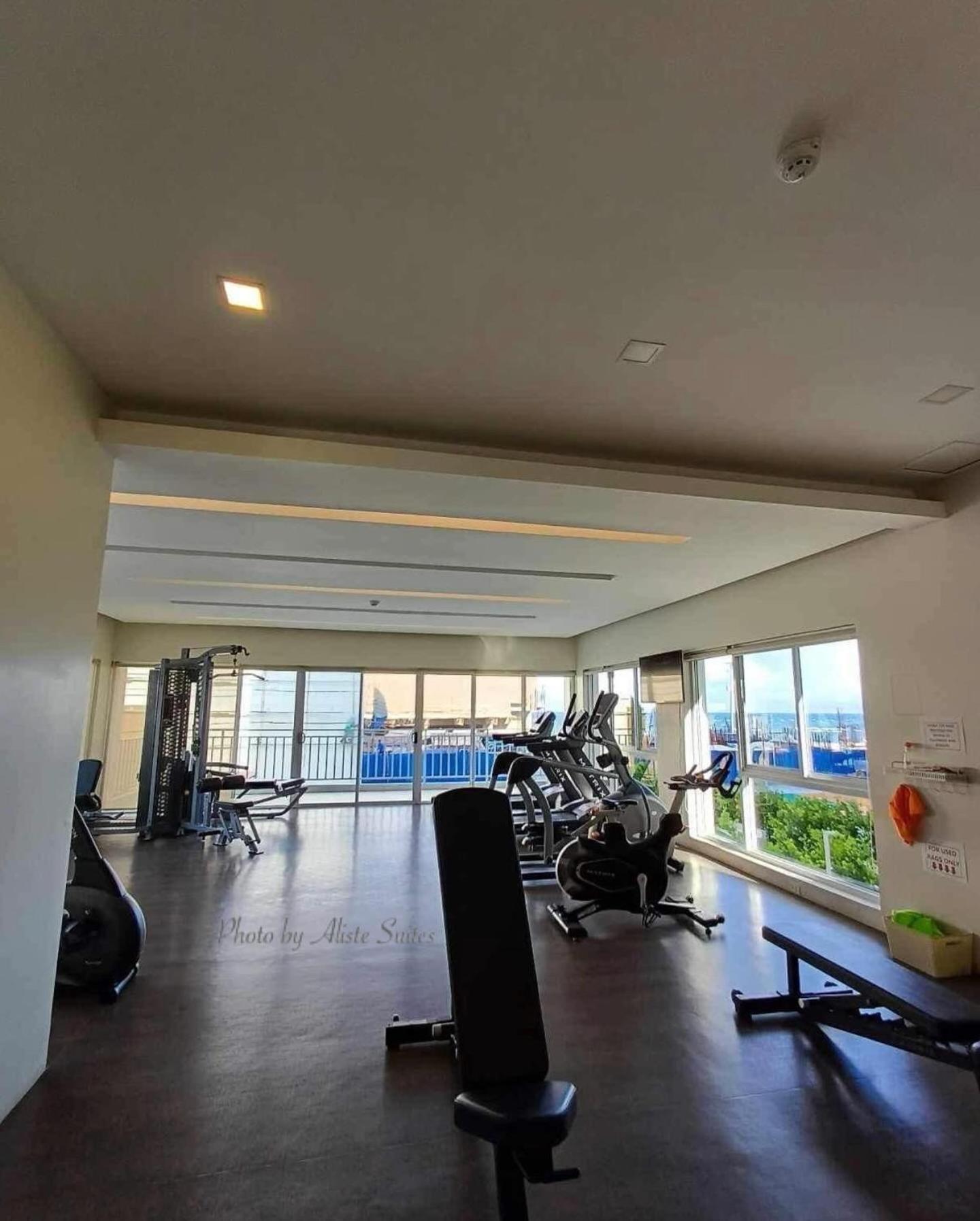 Aliste Suites Marina Spatial Dumaguete City Eksteriør billede