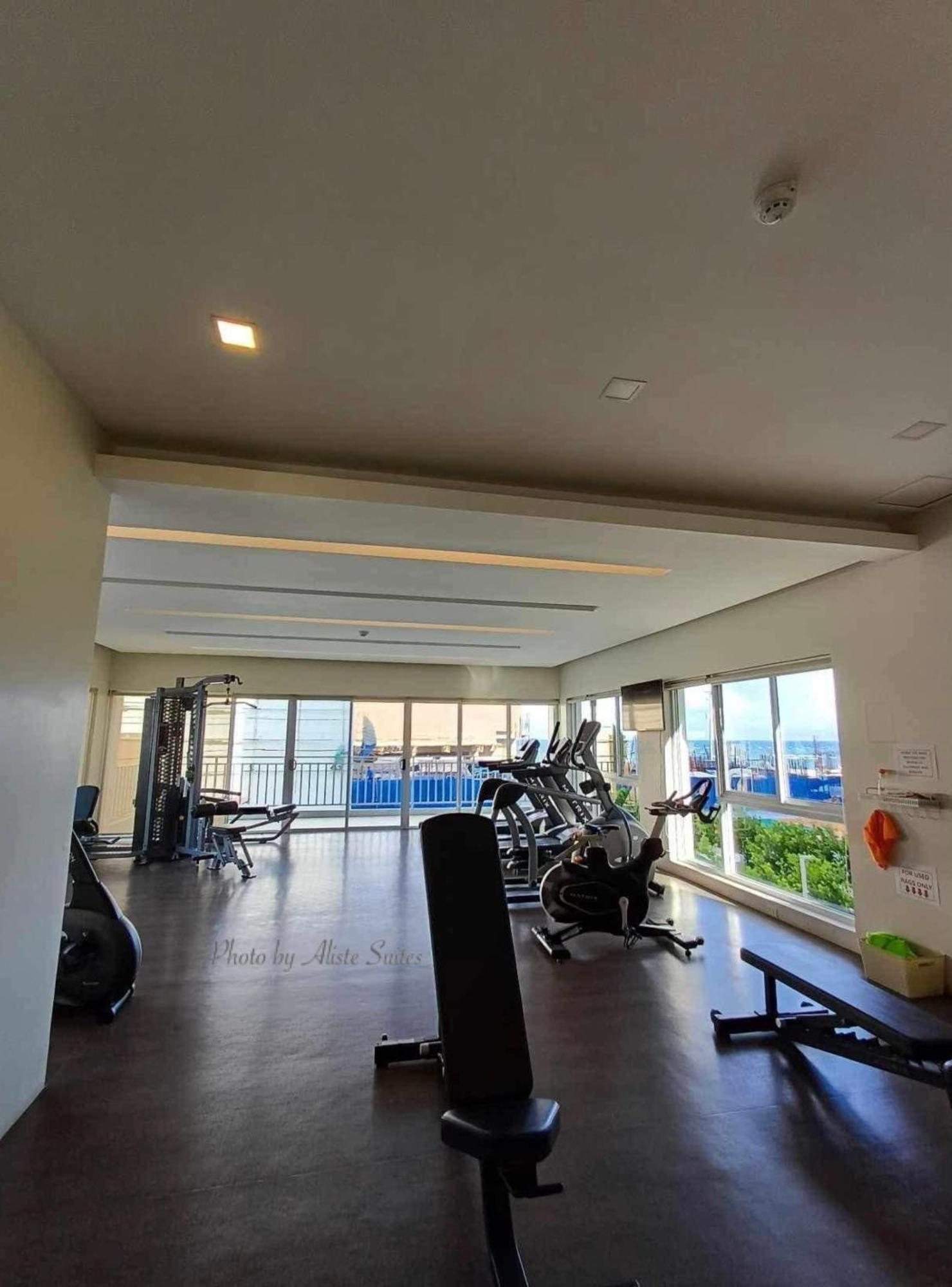 Aliste Suites Marina Spatial Dumaguete City Eksteriør billede